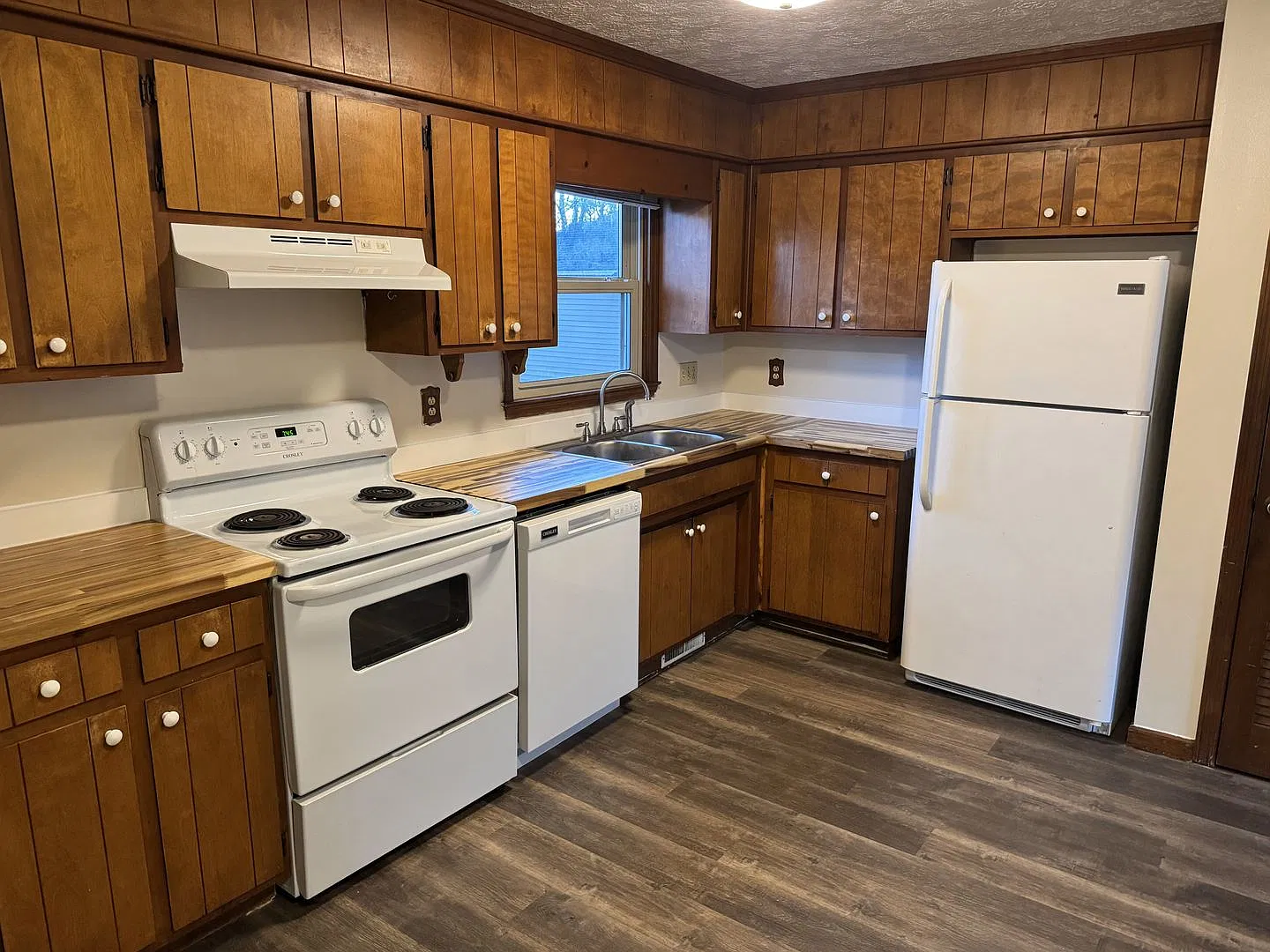 215 Webb Blvd. — Photo 3