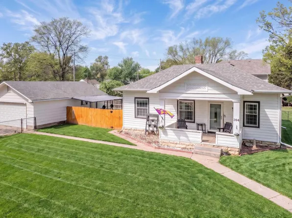 204 S Madison St, Junction City, KS 66441