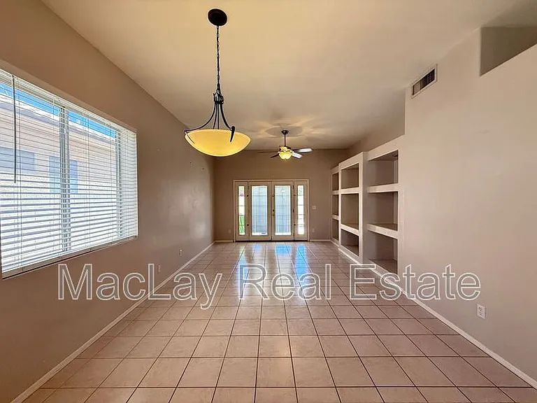 5153 W Dublin Ln — Photo 7