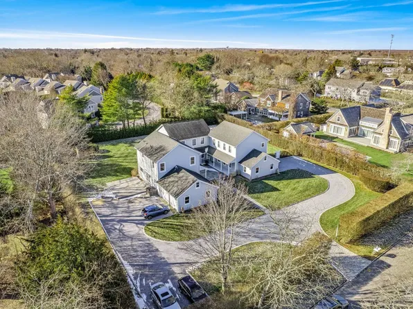 37 Potato Field Ln, Southampton, NY 11968