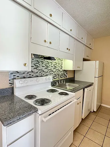 Handley Oaks Apartments Photo 1