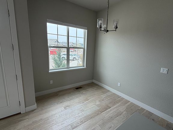 5th image of 5120 Longshaw Ct #1