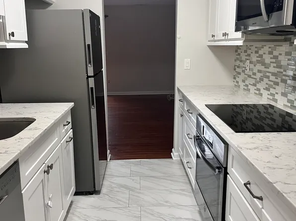 2700 Bedford St APT O, Stamford, CT 06905