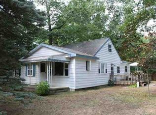 251 Buckskin Trl, Houghton Lake, MI 48629
