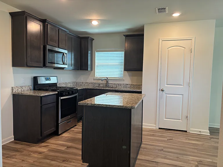 3095 Barzona Rd — Photo 10