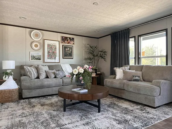 100 Eisenhower Way, Knollwood, TX 75092