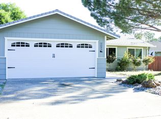 1095 Riviera Dr, Redding, CA 96001