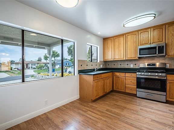 5th image of 14314 La Mesa Dr