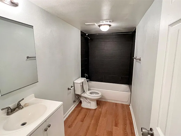 2301 Ohlen Rd #107 — Photo 5