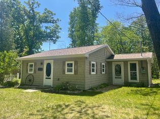 17095 20th Ave, Marion, MI 49665