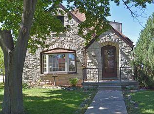 3065 S 41st St, Milwaukee, WI 53215