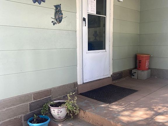 4th image of 112 Eaton St