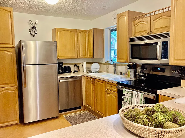 11 Plum Ln — Photo 7