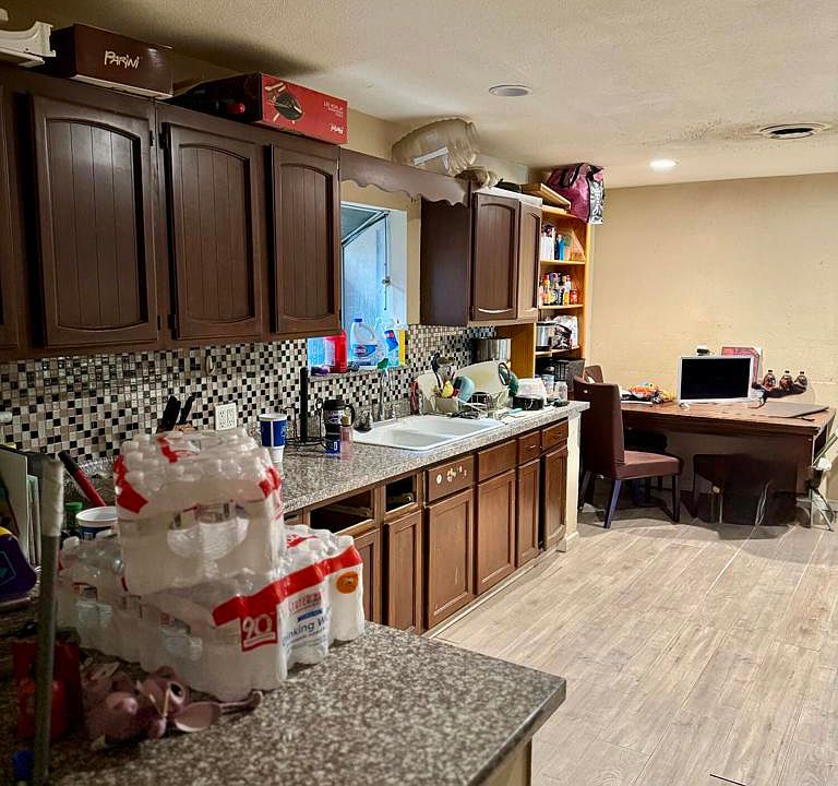 2nd image of 81037 Alberta Ave
