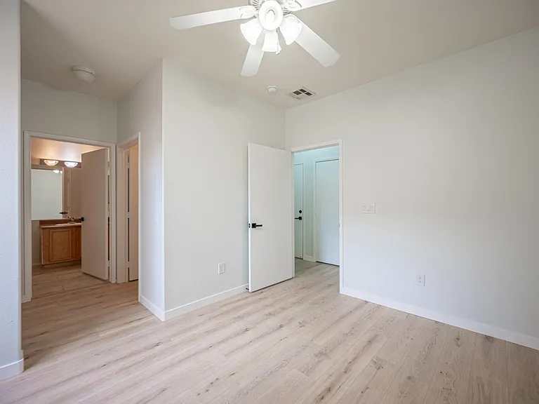 800 Peachy Canyon Cir #103 — Photo 29