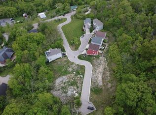 906 Treeline Dr, Covington, KY 41017