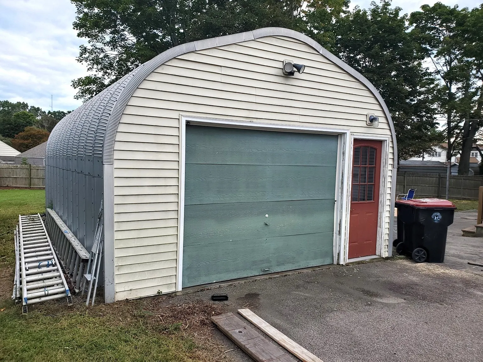3 bed, 1.5 bath, 1433 sqft, $3,000 — Photo 3