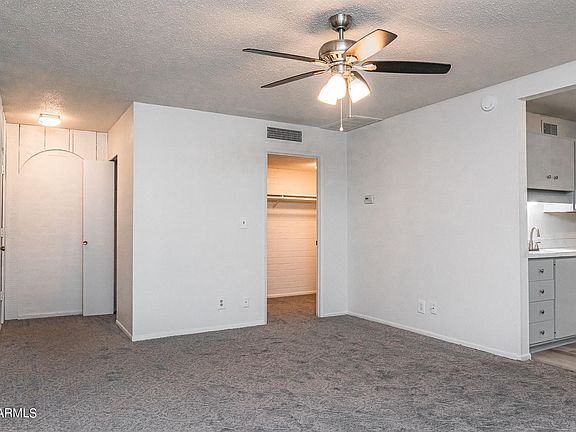 3rd image of 2526 W Berridge Ln #E222