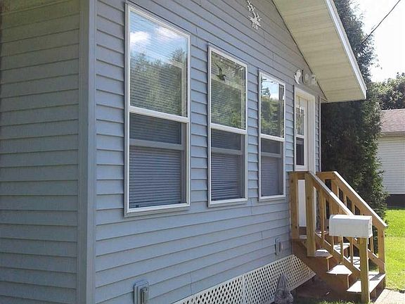 5th image of 316 15th Ave W