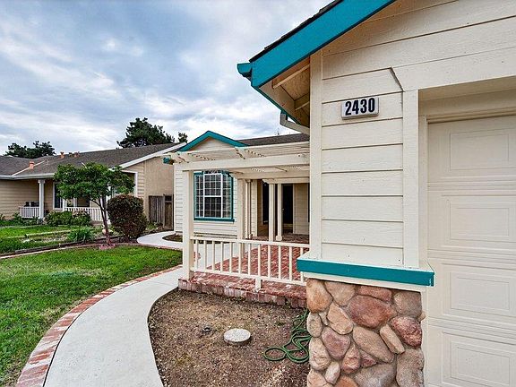 4th image of 2430 Valley View Rd