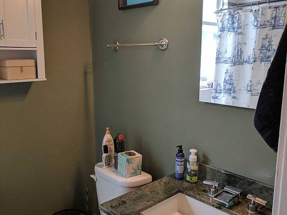 4th image of 5225 N Winchester Ave #2