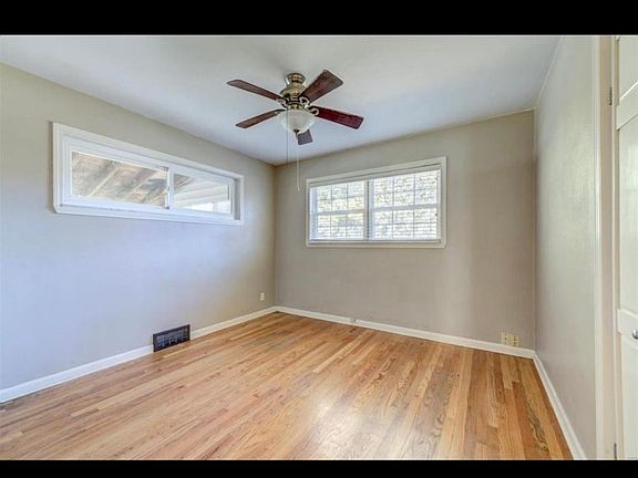 5th image of 7926 Genesta St