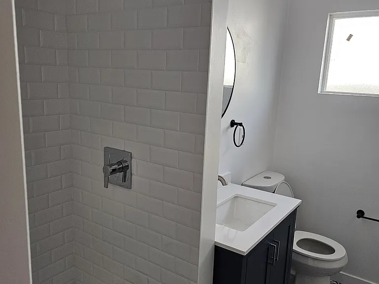 21329 Jaffrey Ave — Photo 17