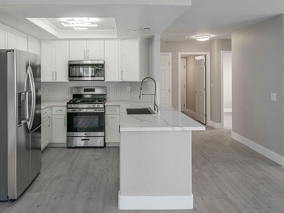 4th image of 1804 Summit Pointe Dr