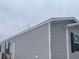 36401 Division Rd #E295, Richmond, MI 48062