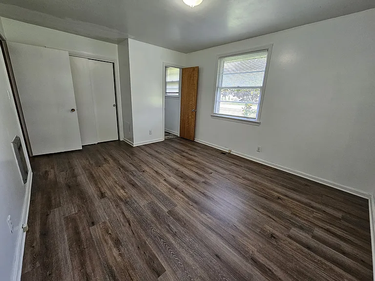 1106 Bel Aire Dr — Photo 12