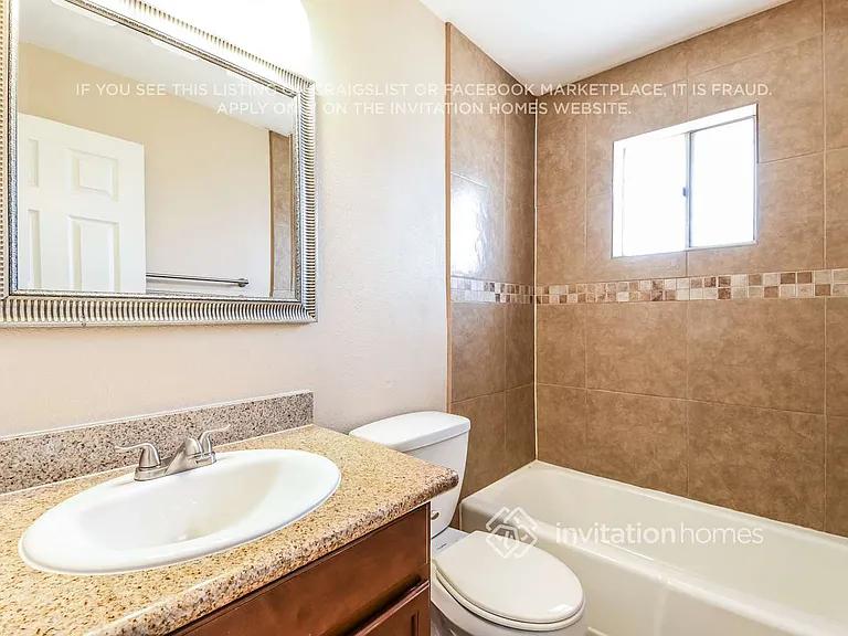 647 E Franklin Ave — Photo 14