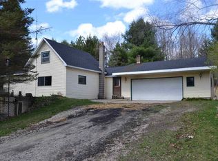 2822 Muckle Rd, Central Lake, MI 49622