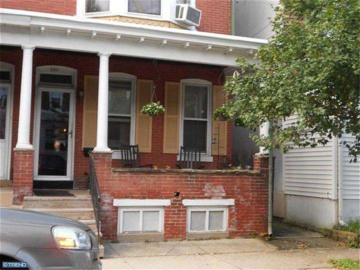 1st image of 530 Emmett Ave