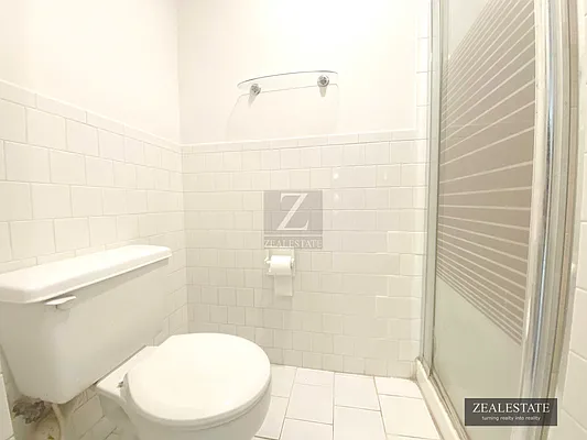 Rented by ZealEstate Group Inc | media 34