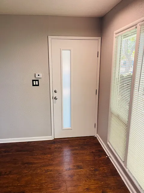 MODERN FRONT DOOR.
