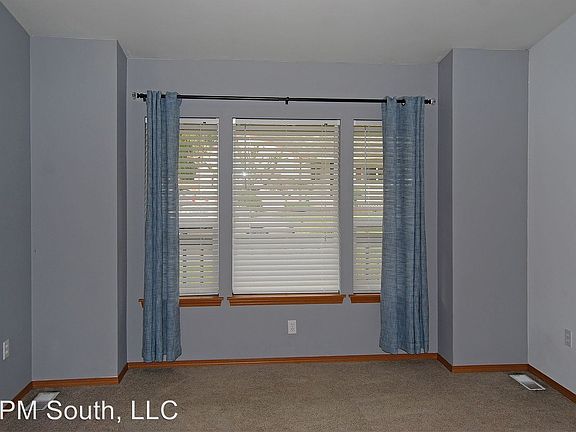 4th image of 9407 152nd St E