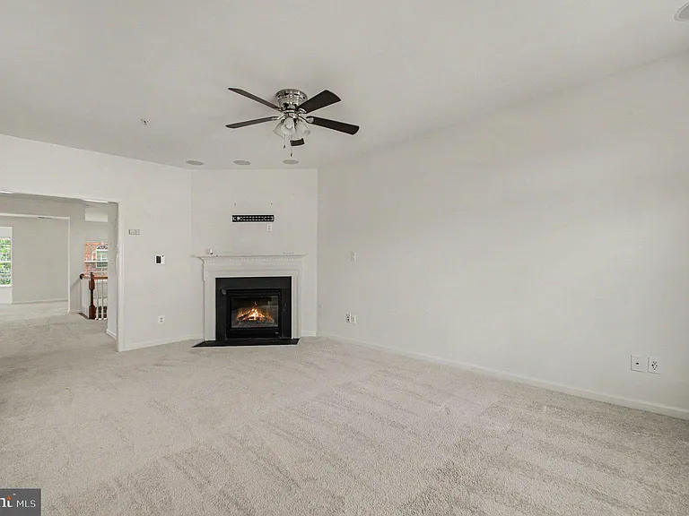 15131 Leicestershire St — Photo 7