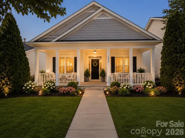 8723 Westwind Point Dr, Cornelius, NC 28031