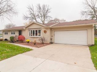 373 Hoover St, Sun Prairie, WI 53590