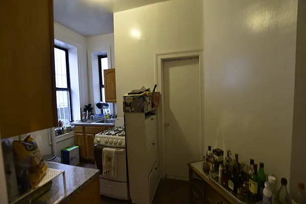 Rented by REAL New York | media 37