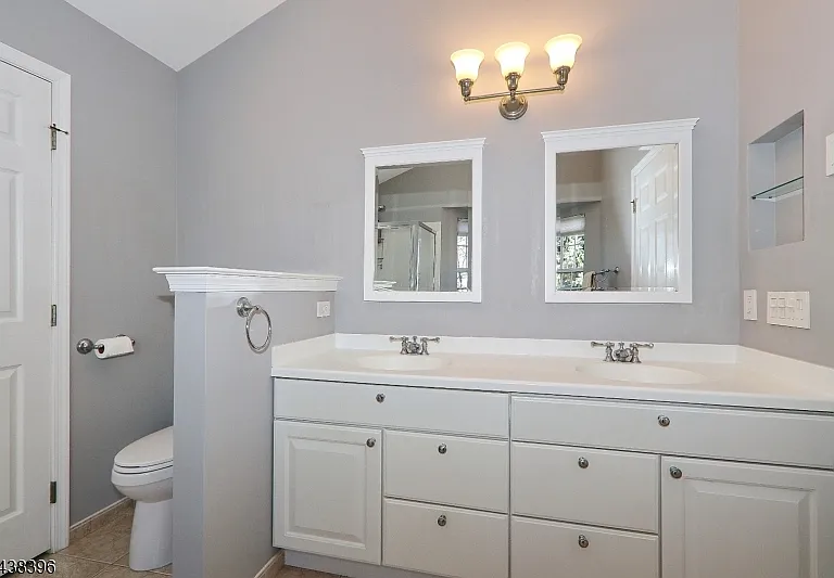 13 Minuteman Ct — Photo 8