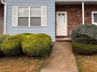 3 Peachtree Ln, Jamesburg, NJ 08831