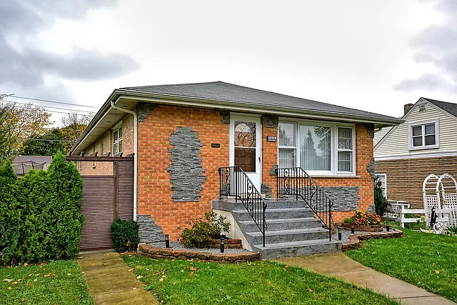 3608 Ruby St photo 1