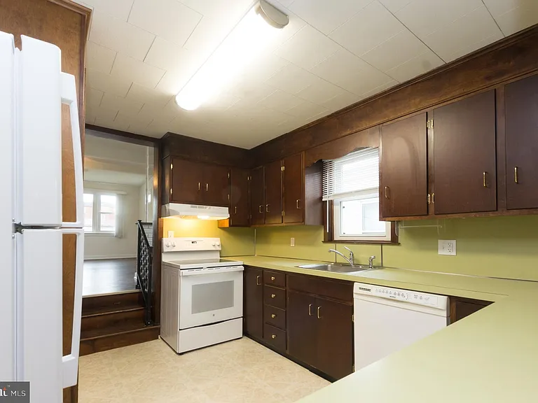 431 Main St #2 — Photo 6