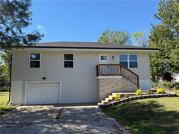 818 S High St, Butler, MO 64730