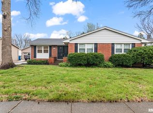 2229 Fairway Dr, Springfield, IL 62704