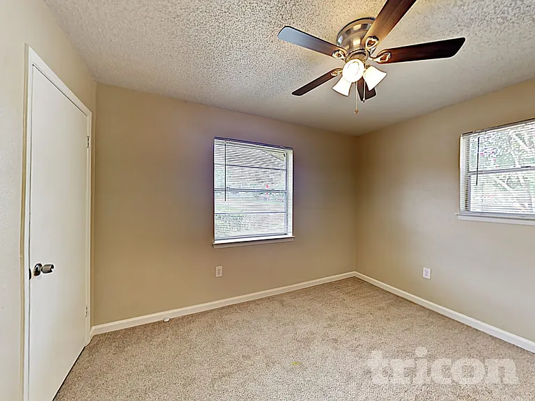 1308 Timberview Ln — Photo 12