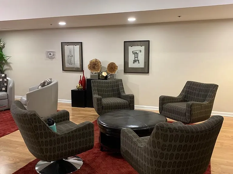 1324 Locust St #1530 — Photo 37