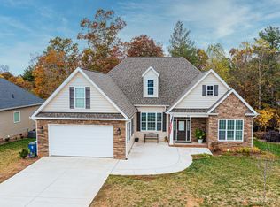 31 Whitman Ct, Taylorsville, NC 28681