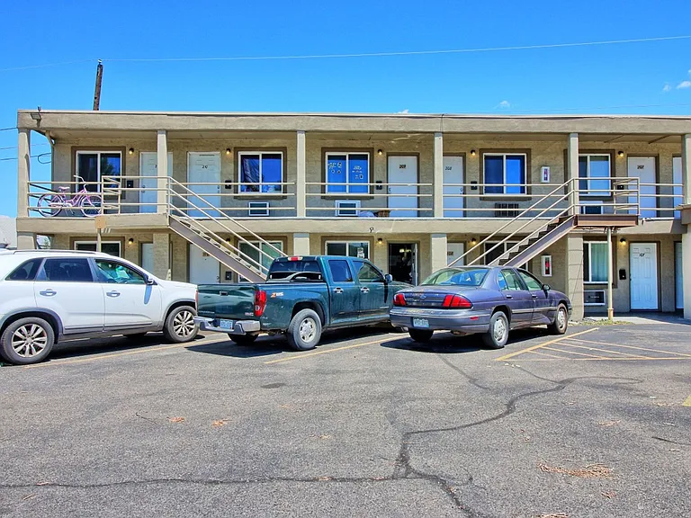 1600 North Ave — Photo 6